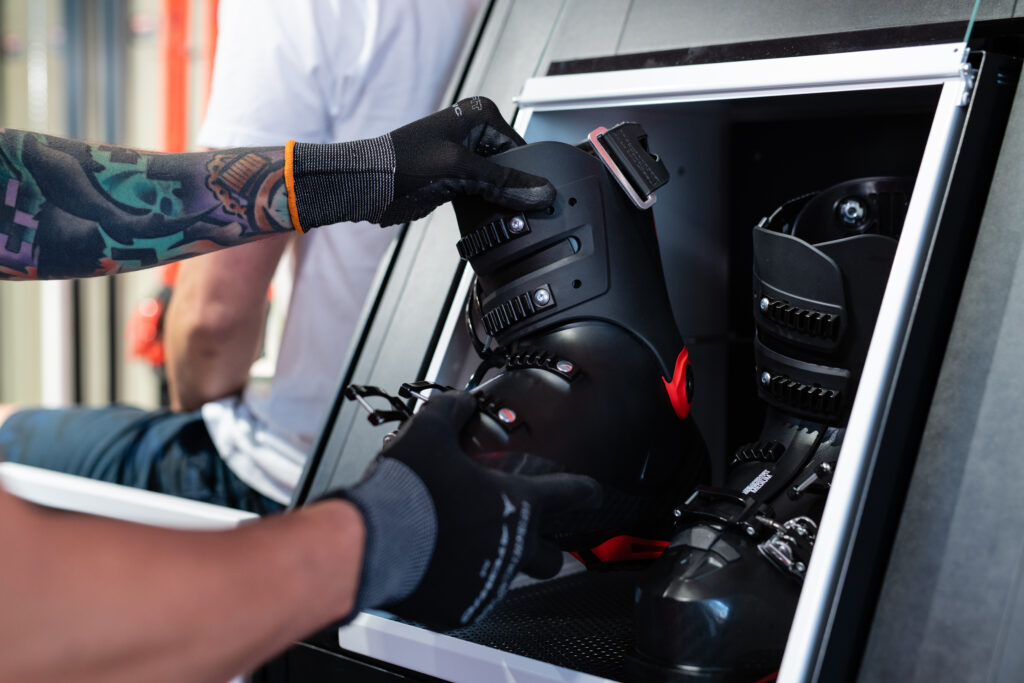 Boot fitting – toplotno oblikovanje čevljev | PH Sport